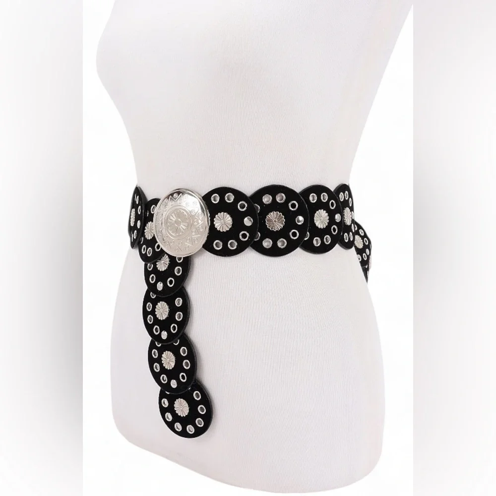 Silver Engraved Round Circle Concho Western Statement Belt